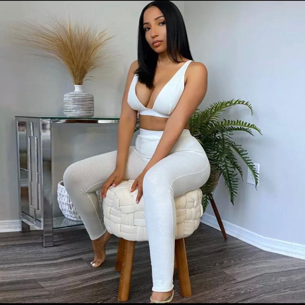 White suit 2 peice